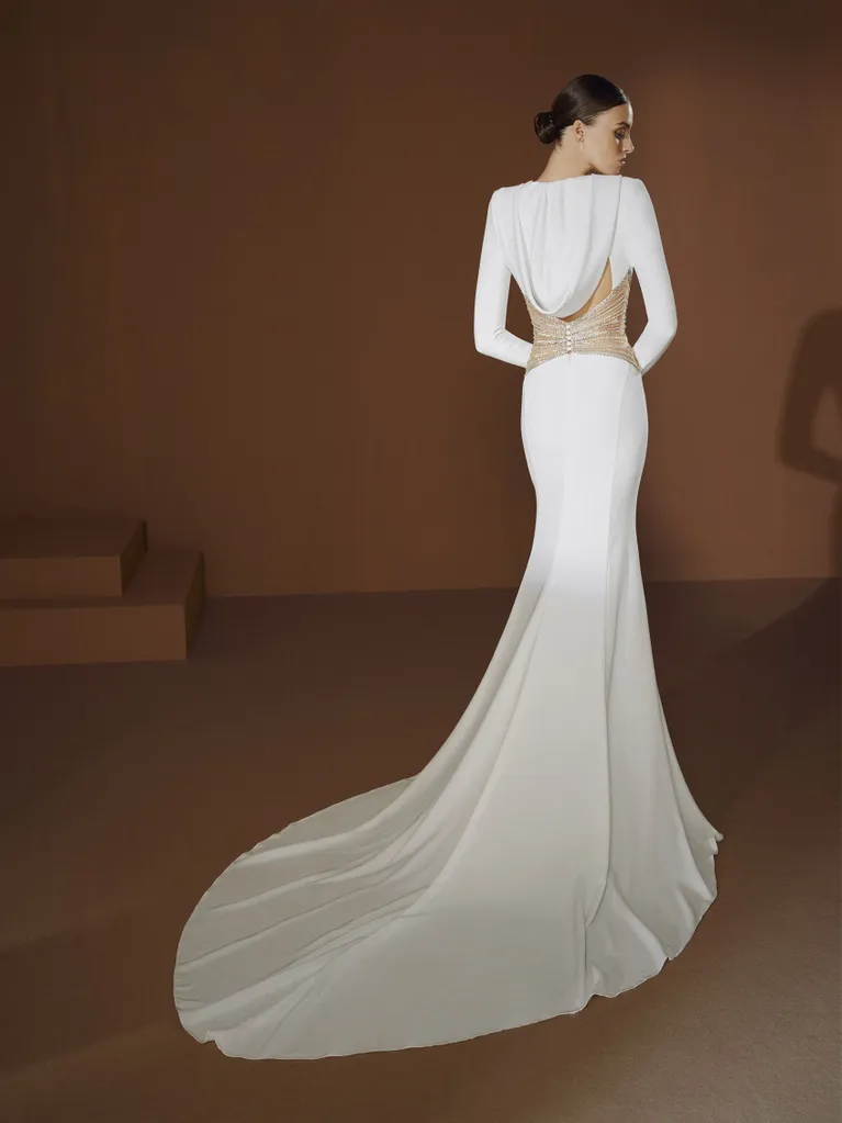 Abito da sposa a sirena con scollatura a V in crêpe - Pronovias - Gracejones