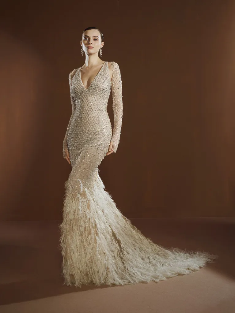 Abito da sposa a sirena Elisabetta Franchi con scollatura a V e maniche lunghe - queenbe